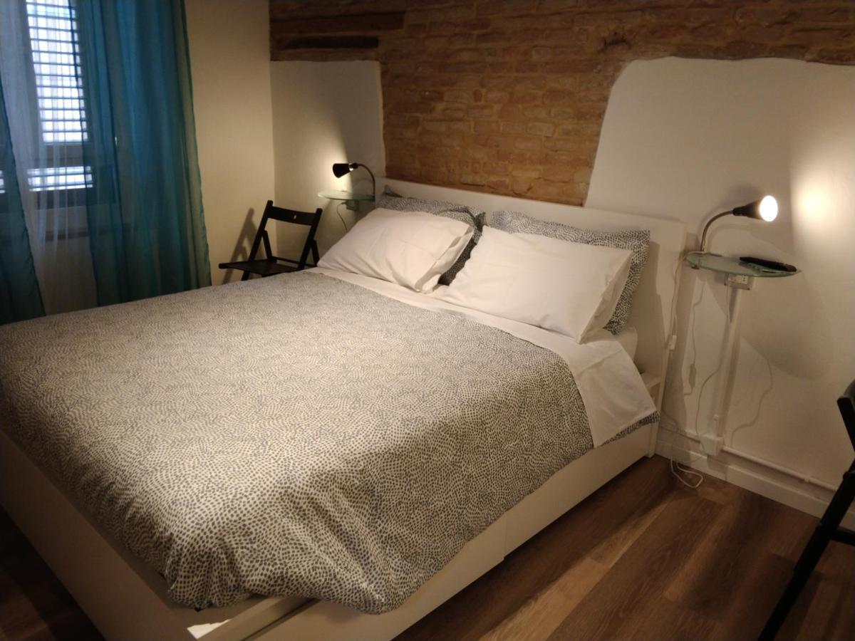 Isi Guesthouse 29 Єзі Екстер'єр фото