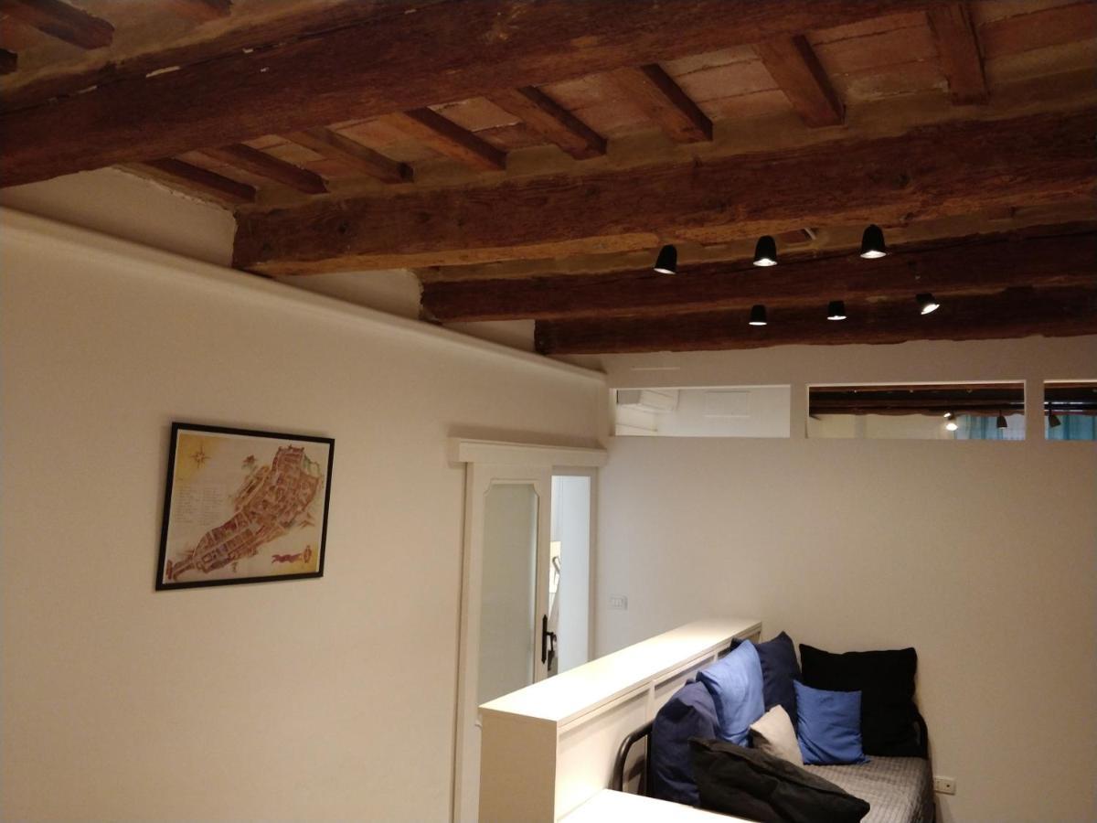 Isi Guesthouse 29 Єзі Екстер'єр фото