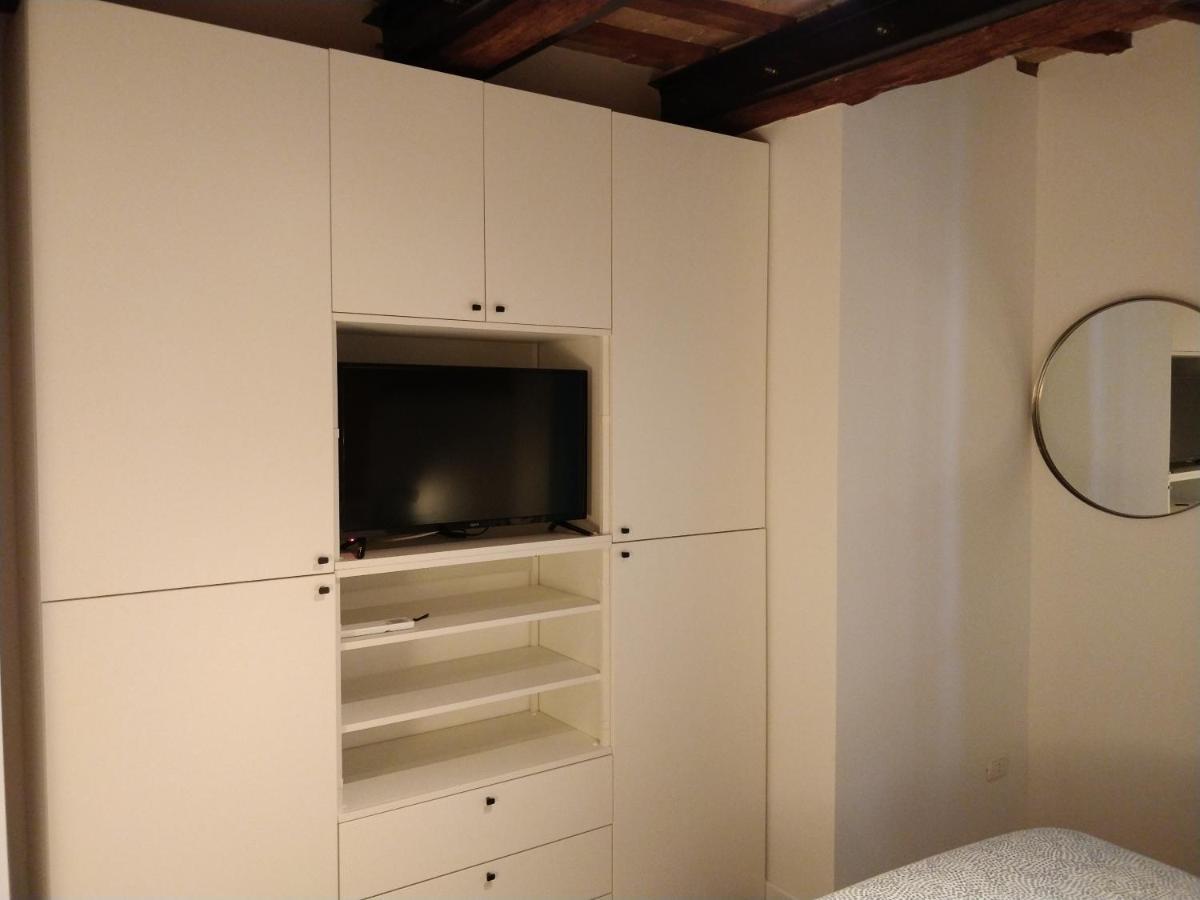 Isi Guesthouse 29 Єзі Екстер'єр фото