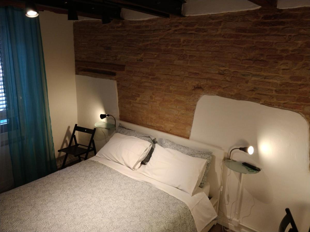 Isi Guesthouse 29 Єзі Екстер'єр фото
