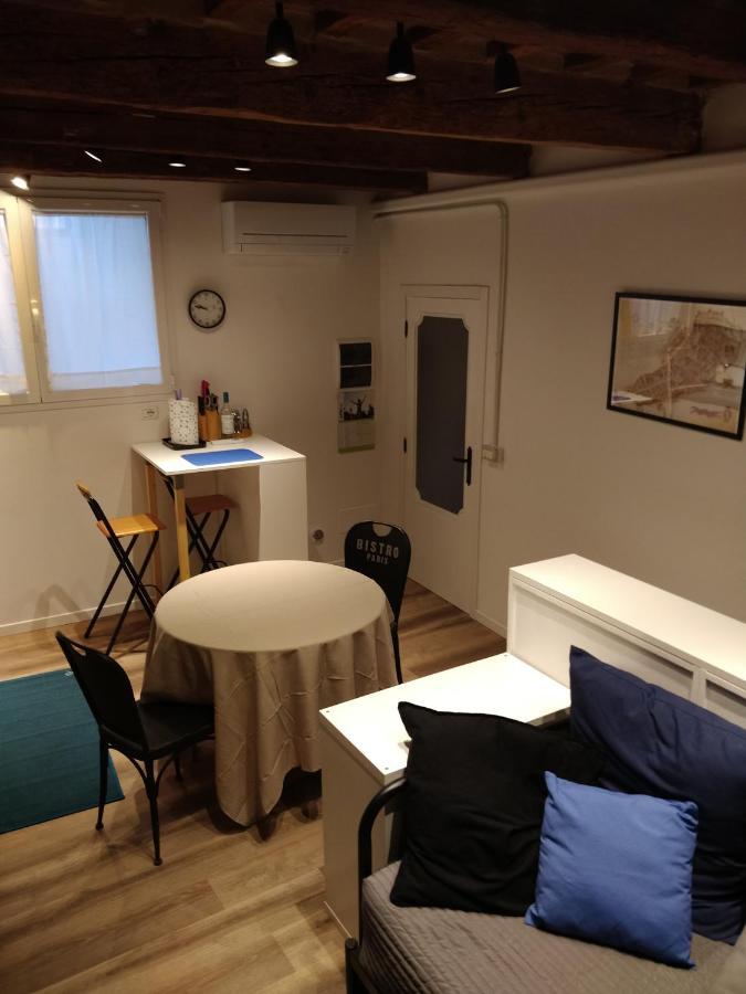 Isi Guesthouse 29 Єзі Екстер'єр фото