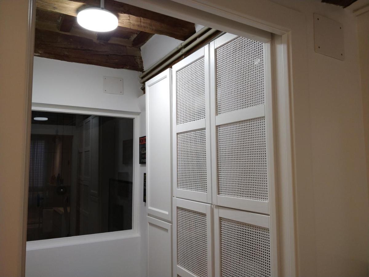 Isi Guesthouse 29 Єзі Екстер'єр фото
