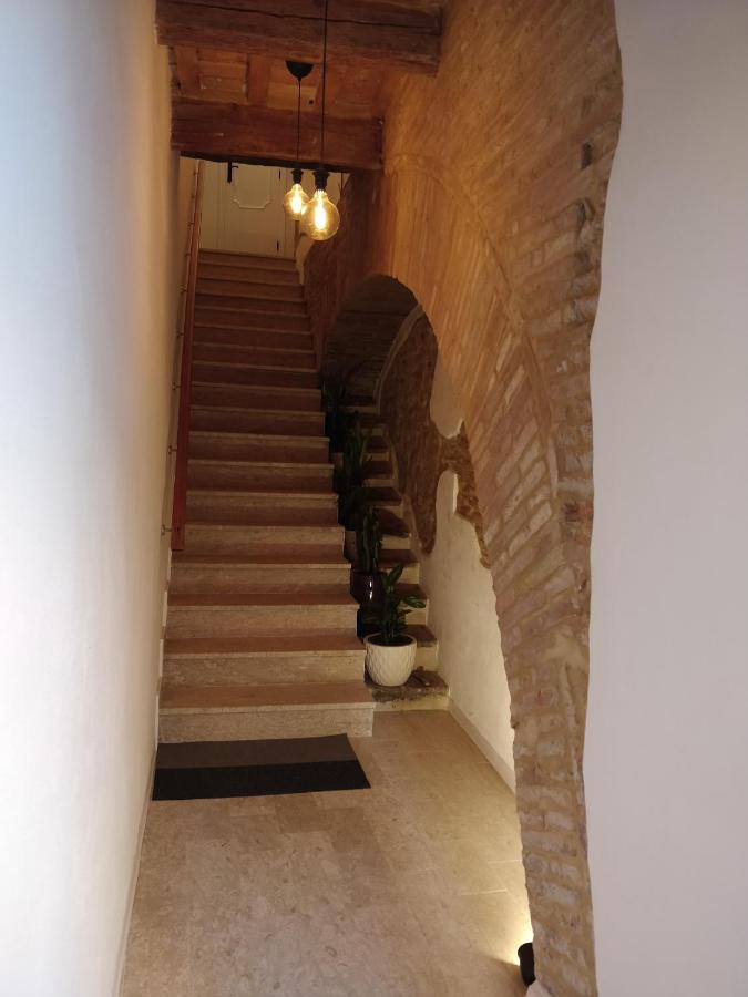 Isi Guesthouse 29 Єзі Екстер'єр фото