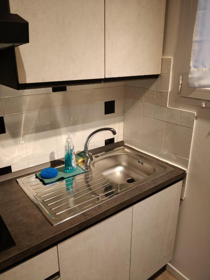 Isi Guesthouse 29 Єзі Екстер'єр фото